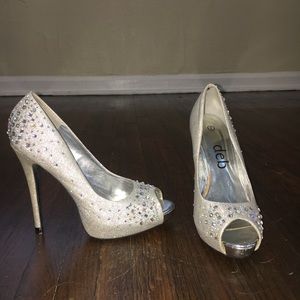 Silver Glittery Pumps